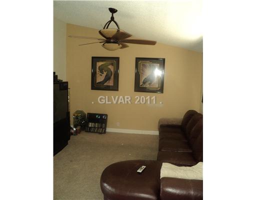 3180 South Lindell Road Las Vegas, NV 89146 - Photo 7 of 22 Living Room.