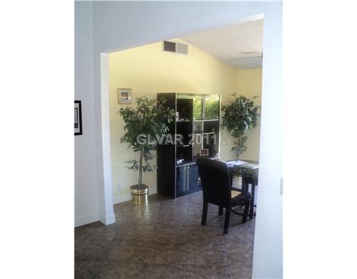 3180 South Lindell Road Las Vegas, NV 89146 - Photo 9 of 22 Dining Room.