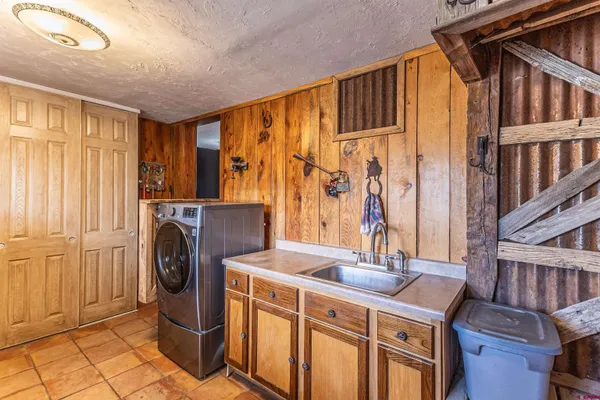 $344,000 | 1925 Coyote Drive, Farmington, NM 87401