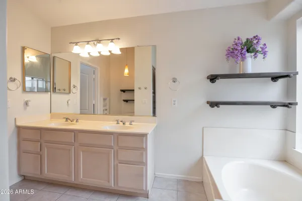 $485,000 | 670 East Kyle Drive, Gilbert, AZ 85296