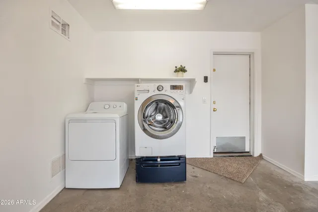 $499,900 | 670 East Kyle Drive, Gilbert, AZ 85296