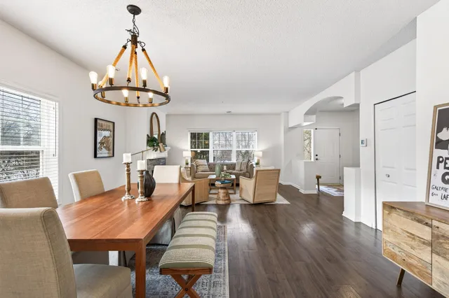 $325,000 | 111309 Village Road, Chaska, MN 55318