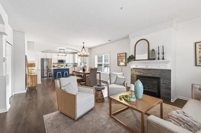 $325,000 | 111309 Village Road, Chaska, MN 55318