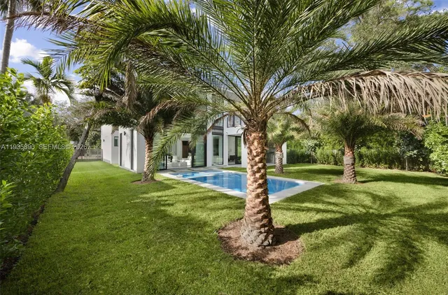 $4,990,000 | South Miami, South Miami, FL 33143