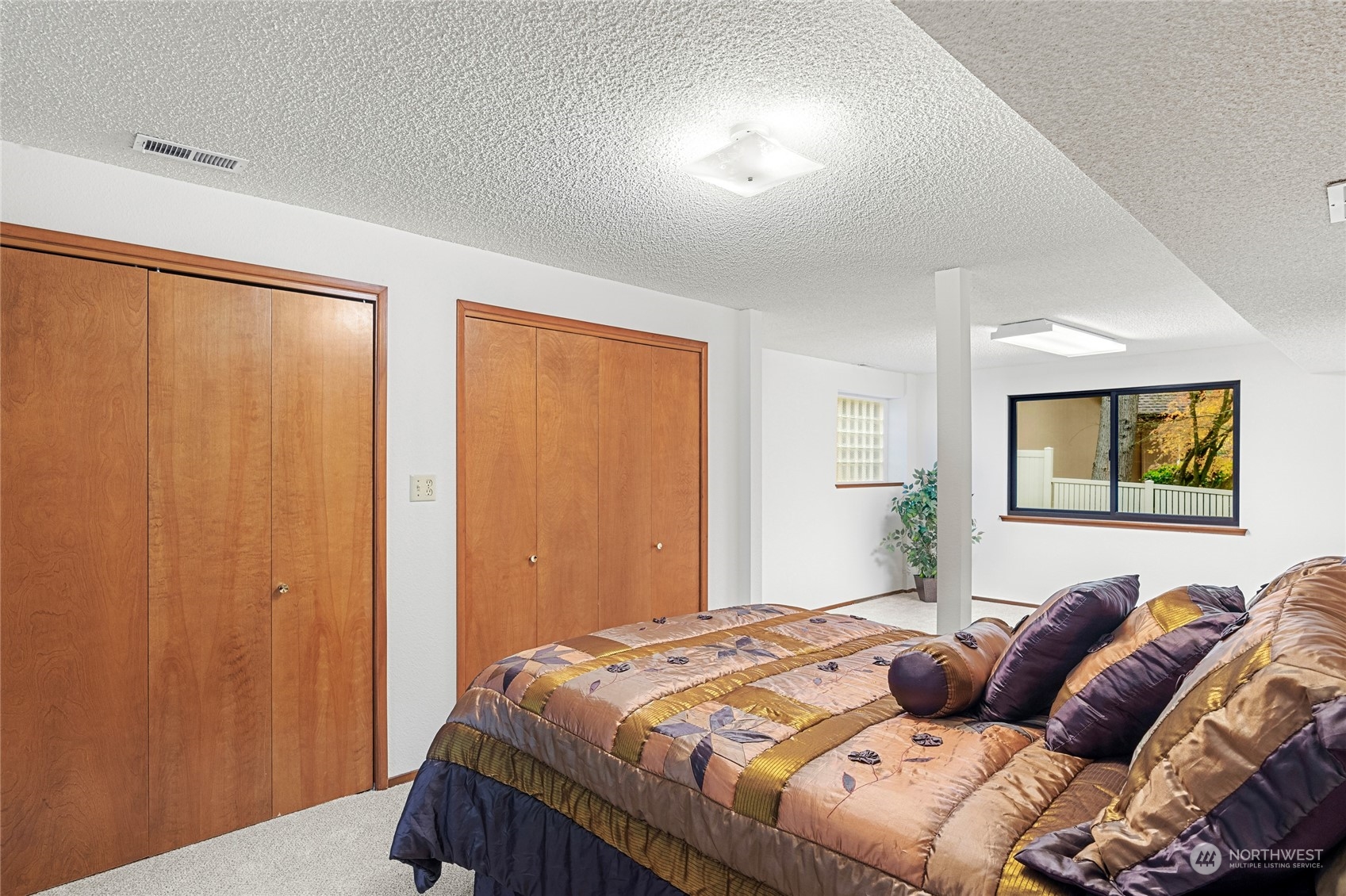 413 Southwest 197th Street Normandy Park, WA 98166 - Photo 32 of 40