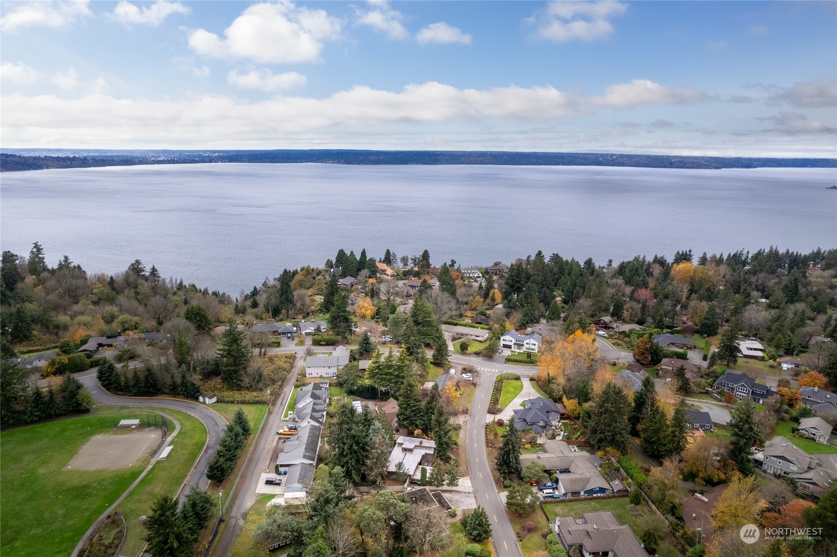 413 Southwest 197th Street Normandy Park, WA 98166 - Photo 39 of 40