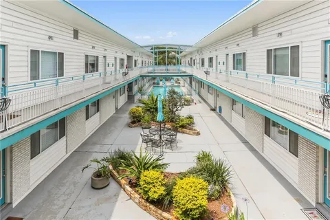 $265,000 | 2833 St Charles Avenue, Unit 21, New Orleans, LA 70115