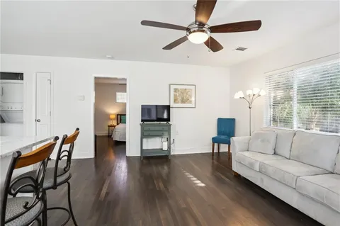 $265,000 | 2833 St Charles Avenue, Unit 21, New Orleans, LA 70115