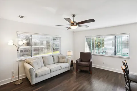 $265,000 | 2833 St Charles Avenue, Unit 21, New Orleans, LA 70115