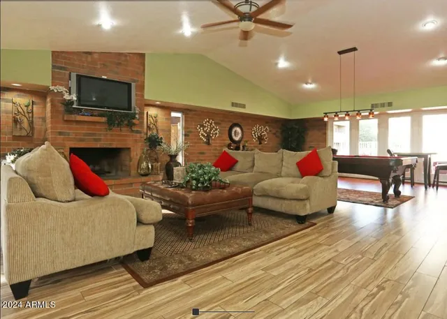 $1,249 | 8902 North 19th Avenue, Unit C1, Phoenix, AZ 85021