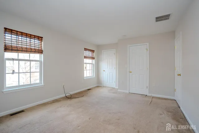 $2,700 | 5 Rafting Way, Trenton, NJ 08611