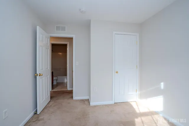 $2,700 | 5 Rafting Way, Trenton, NJ 08611