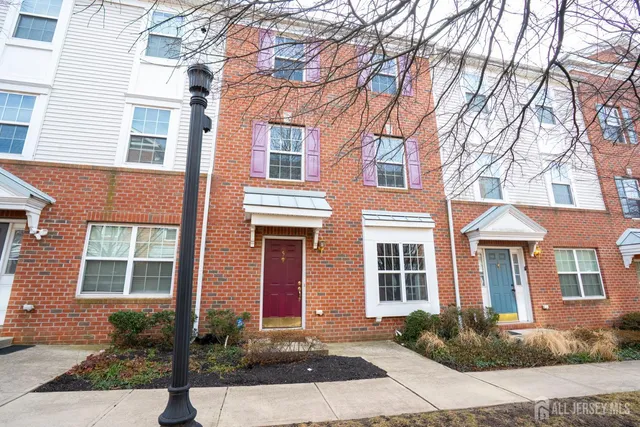 $2,700 | 5 Rafting Way, Trenton, NJ 08611