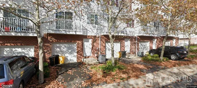 $2,700 | 5 Rafting Way, Trenton, NJ 08611