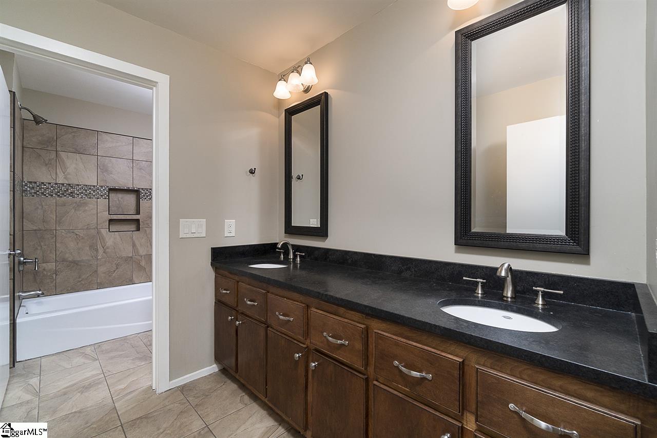 1491 Altamont Road Greenville, SC 29609 - Photo 22 of 33