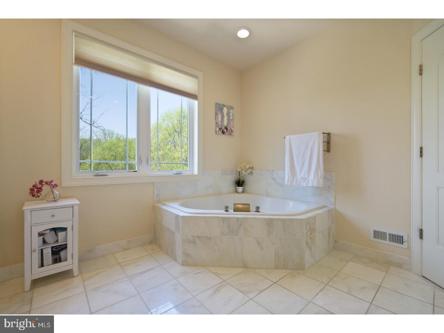 676 Beatty Road Springfield, PA 19064 - Photo 17 of 25 Master Bathroom