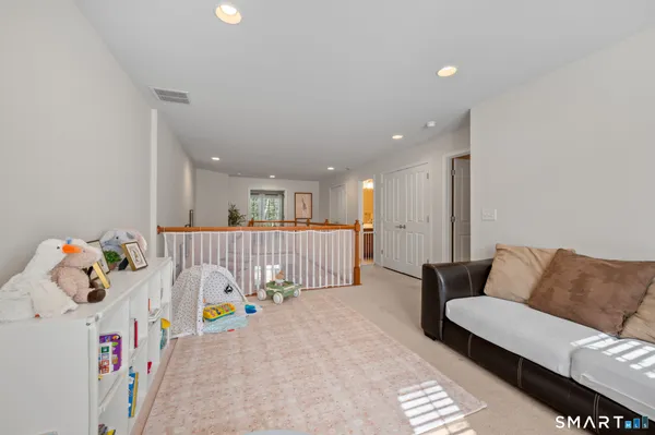 $539,900 | 323 Sterling Drive, Unit 323, Newington, CT 06111