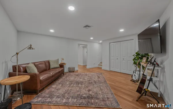 $539,900 | 323 Sterling Drive, Unit 323, Newington, CT 06111