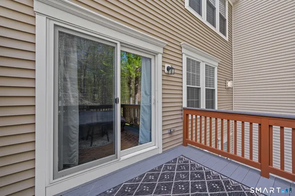 $539,900 | 323 Sterling Drive, Unit 323, Newington, CT 06111