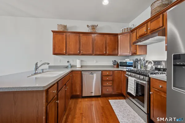 $539,900 | 323 Sterling Drive, Unit 323, Newington, CT 06111