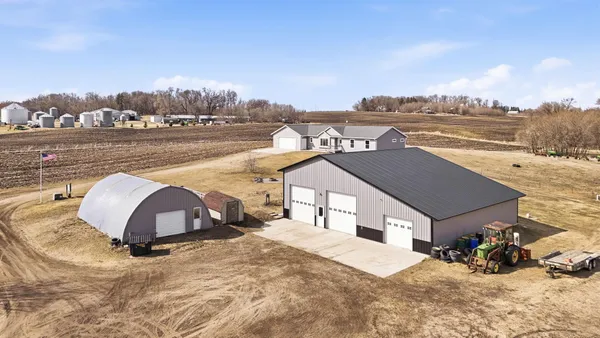 $675,000 | 58078 360th Street, Eden Valley, MN 55329