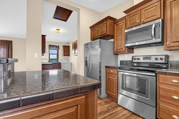 $675,000 | 58078 360th Street, Eden Valley, MN 55329