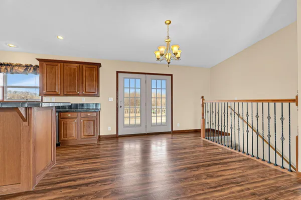 $675,000 | 58078 360th Street, Eden Valley, MN 55329