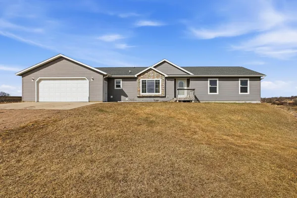 $675,000 | 58078 360th Street, Eden Valley, MN 55329