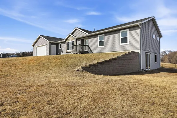 $675,000 | 58078 360th Street, Eden Valley, MN 55329