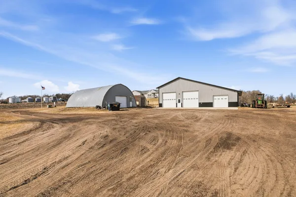 $675,000 | 58078 360th Street, Eden Valley, MN 55329