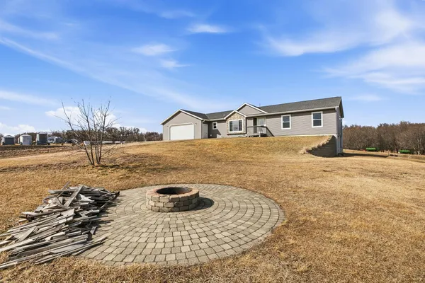 $675,000 | 58078 360th Street, Eden Valley, MN 55329