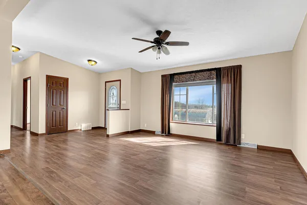 $675,000 | 58078 360th Street, Eden Valley, MN 55329