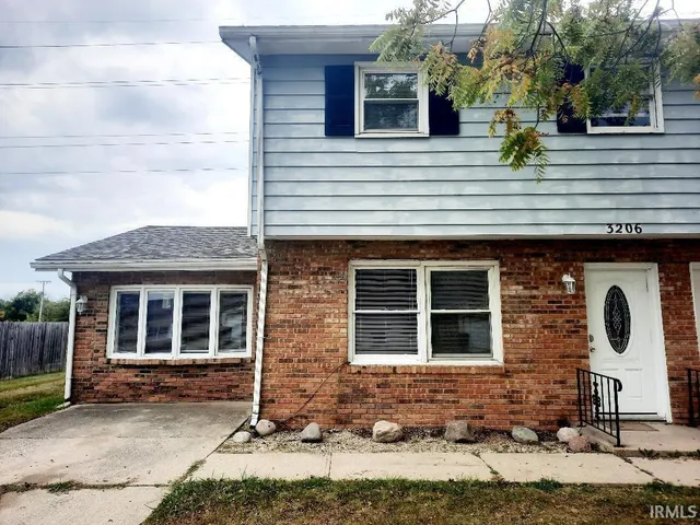 $1,200 | 3206 West Cypress Drive, Muncie, IN 47304