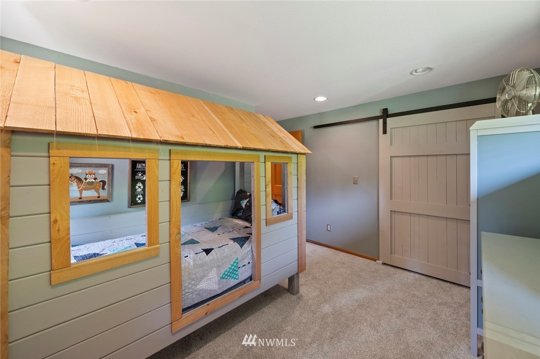11218 Kelly Road Northeast Carnation, WA 98014 - Photo 22 of 35 Gallery Image 22