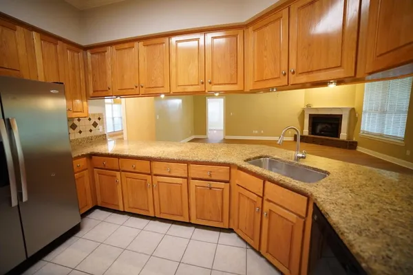 $3,000 | 352 Meadow Ridge Drive, Tallahassee, FL 32312