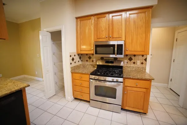 $3,000 | 352 Meadow Ridge Drive, Tallahassee, FL 32312