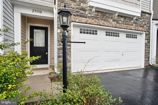 $715,000 | 23550 Kingsdale Terrace, Brambleton, VA 20148