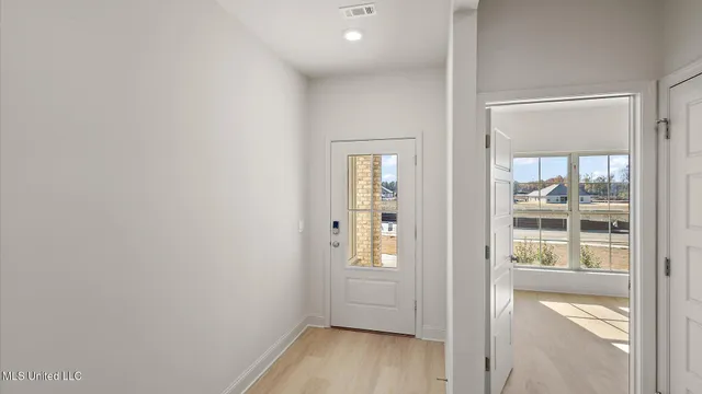 $314,900 | 712 Honeysuckle Loop, Canton, MS 39046