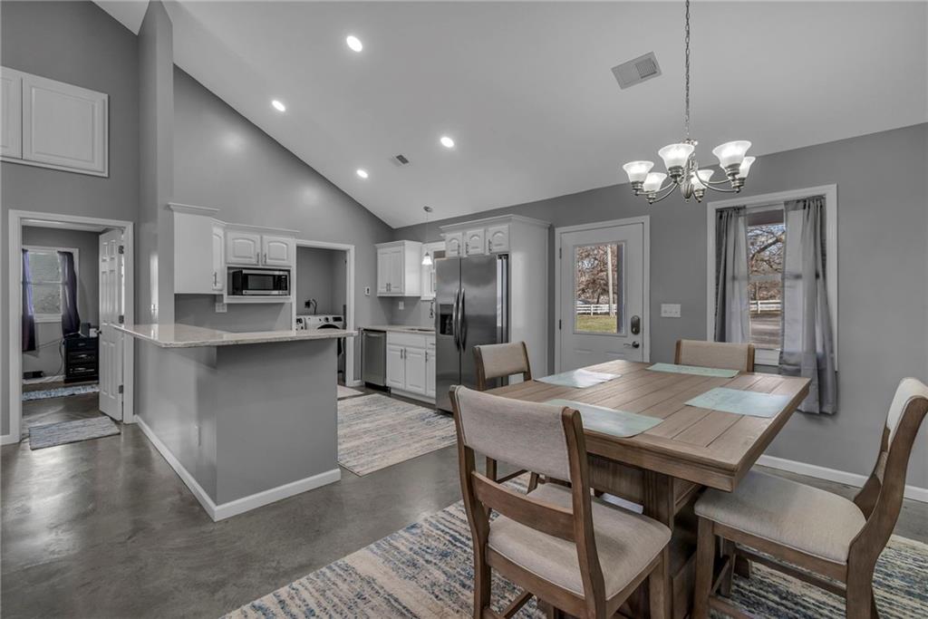 330 High Street Cameron, MO 64429 - Photo 6 of 24