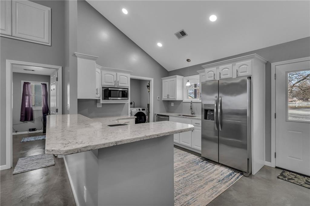 330 High Street Cameron, MO 64429 - Photo 7 of 24