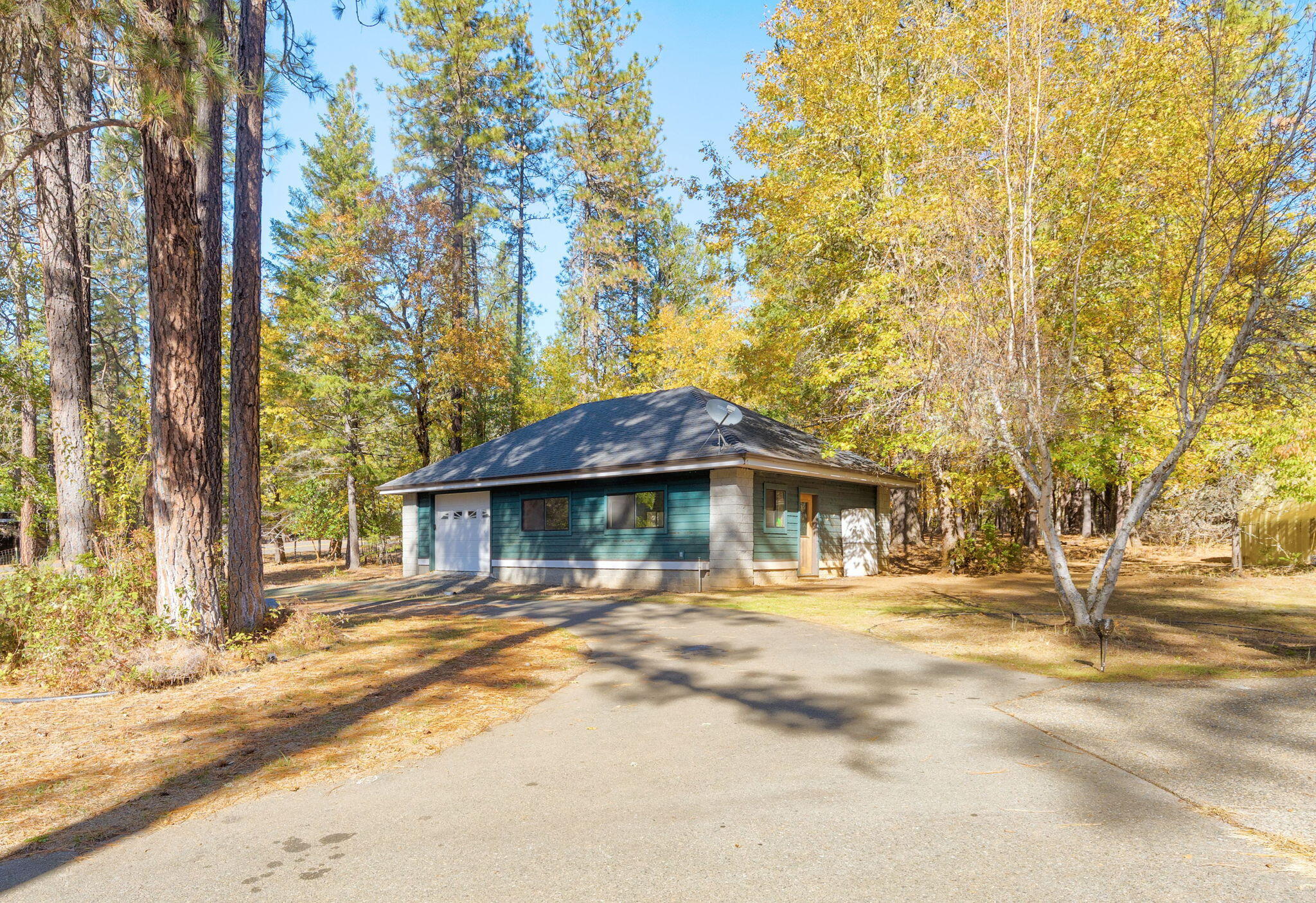 7118 Redthorne Road Rogue River, OR 97537 - Photo 47 of 63 Detached Shop