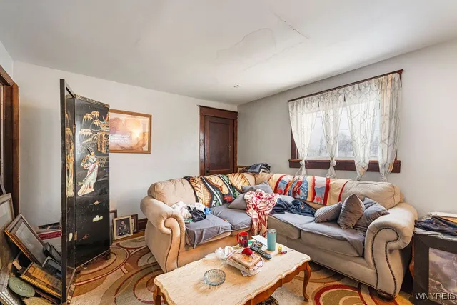 $189,900 | 74 Houston Street, Buffalo, NY 14220