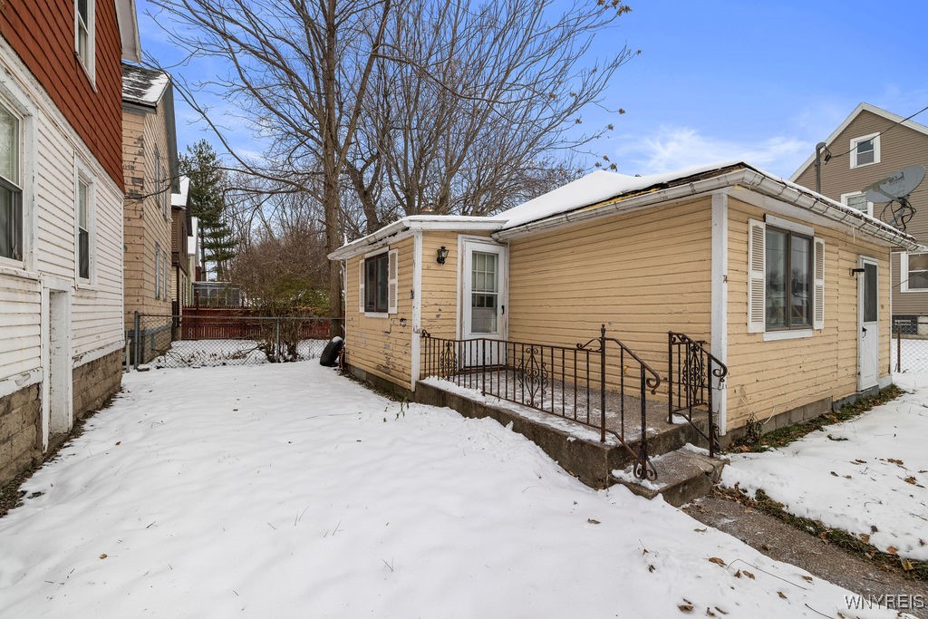 74 Houston Street Buffalo, NY 14220 - Photo 6 of 49