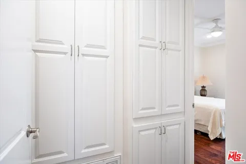 $799,000 | 4949 Genesta Avenue, Unit 201, Encino, CA 91316