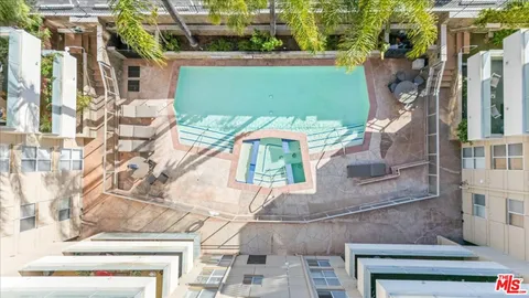 $799,000 | 4949 Genesta Avenue, Unit 201, Encino, CA 91316