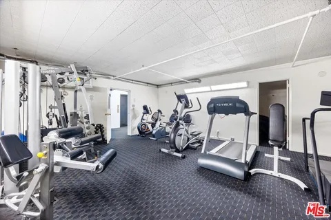 $799,000 | 4949 Genesta Avenue, Unit 201, Encino, CA 91316