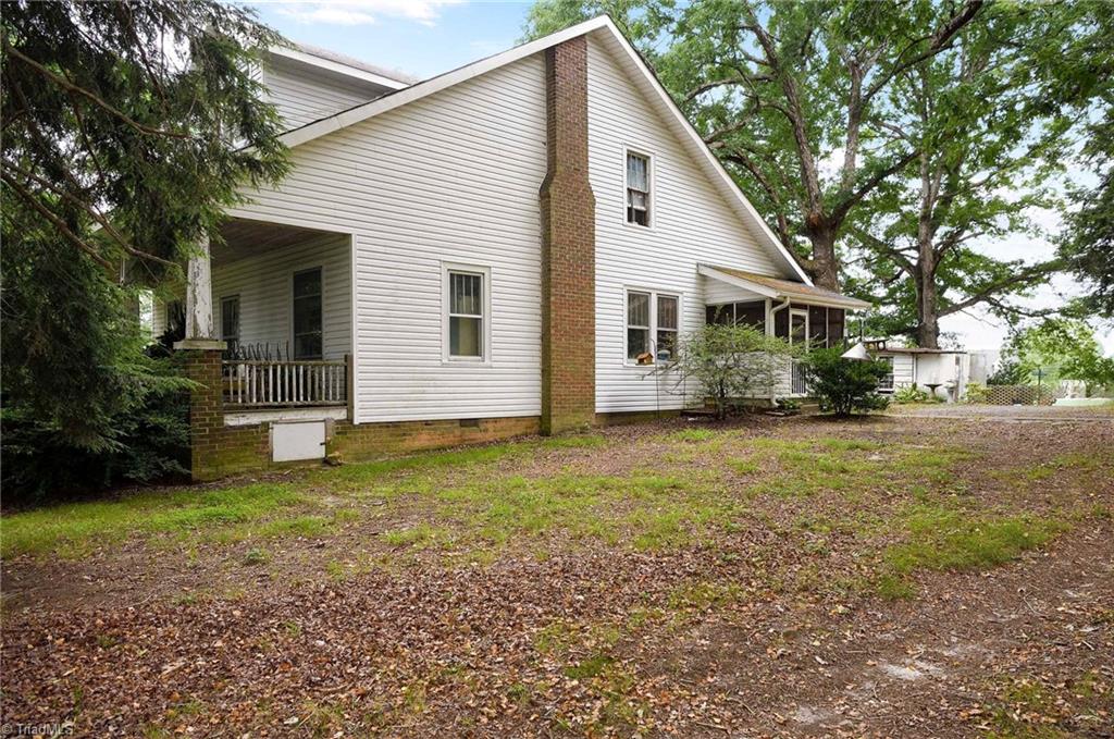 184 Perryman Road Lexington, NC 27295 - Photo 3 of 35 Gallery Image 3