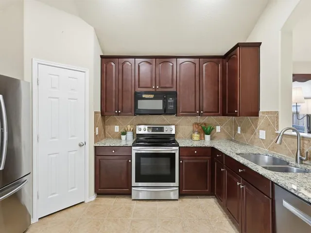 $325,000 | 1221 Oakbrook Street, Prosper, TX 75078