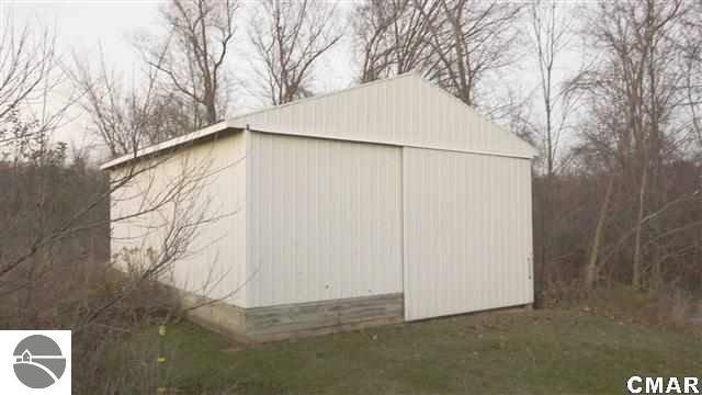 3732 West Pickard Road Mount Pleasant, MI 48858 - Photo 23 of 25 1772778-22.JPG
