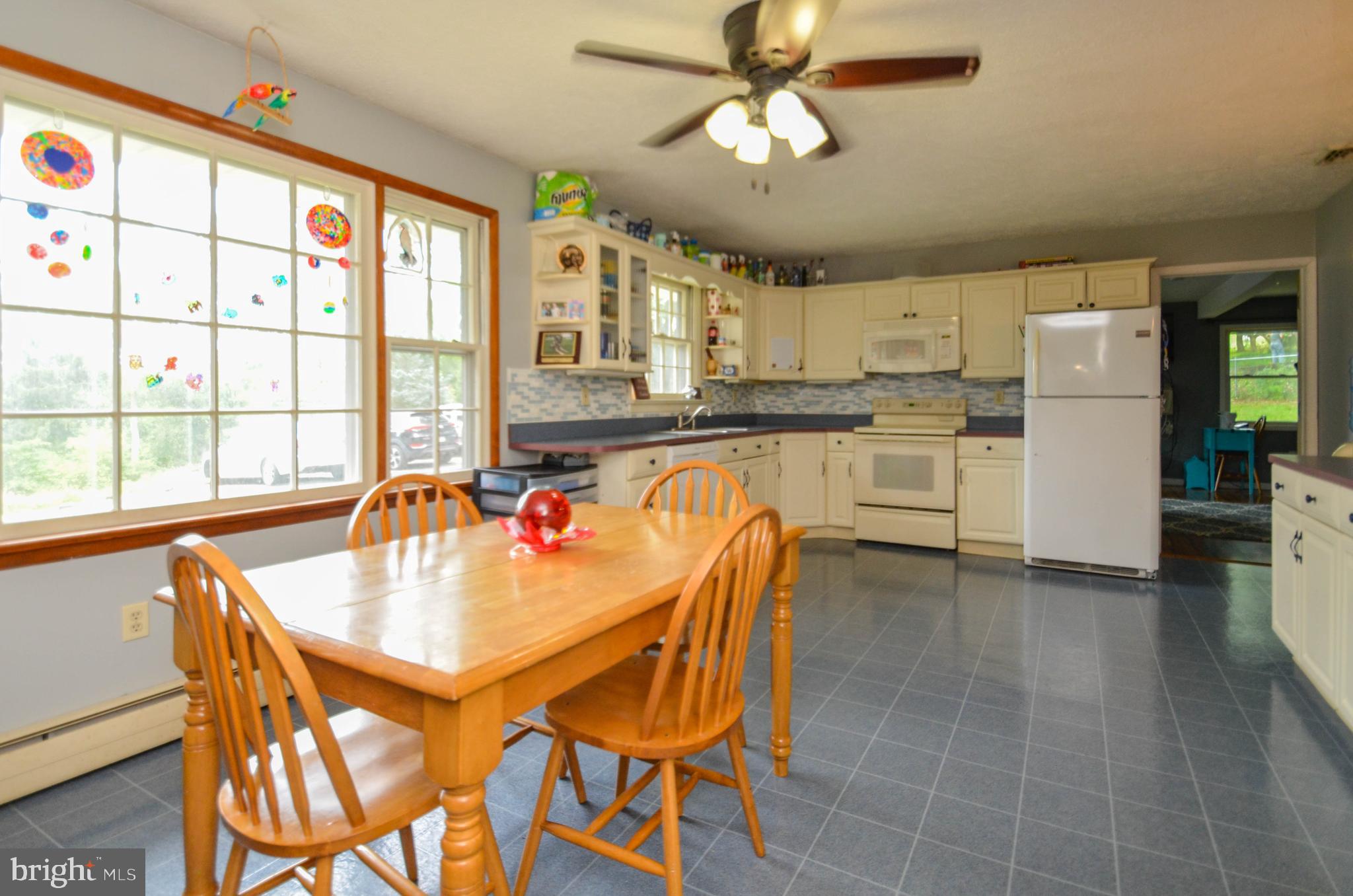4805 Shimerville Road Emmaus, PA 18049 - Photo 6 of 31 Gallery Image 6